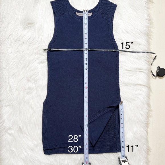 SOLD-Athleta Navy Blue Sleeveless Crochet Knit Long Tunic Top - Picture 11 of 12